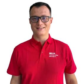 Павел Уваркин